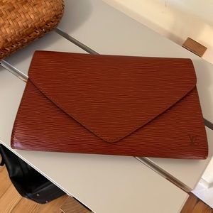 Louis Vuitton Epi Clutch